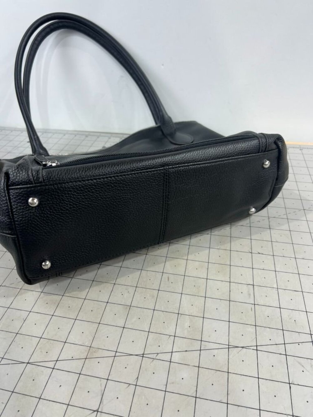 Lodis Black Pebbled Leather Tote Bag With Floral Lining And Zip Closure - Picture 7 of 10